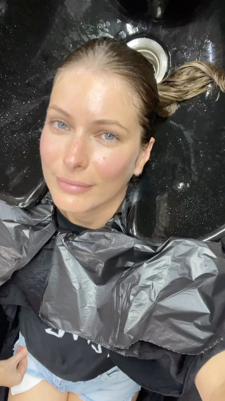 Post 6 by Amélie Honoré on Instagram (video)
