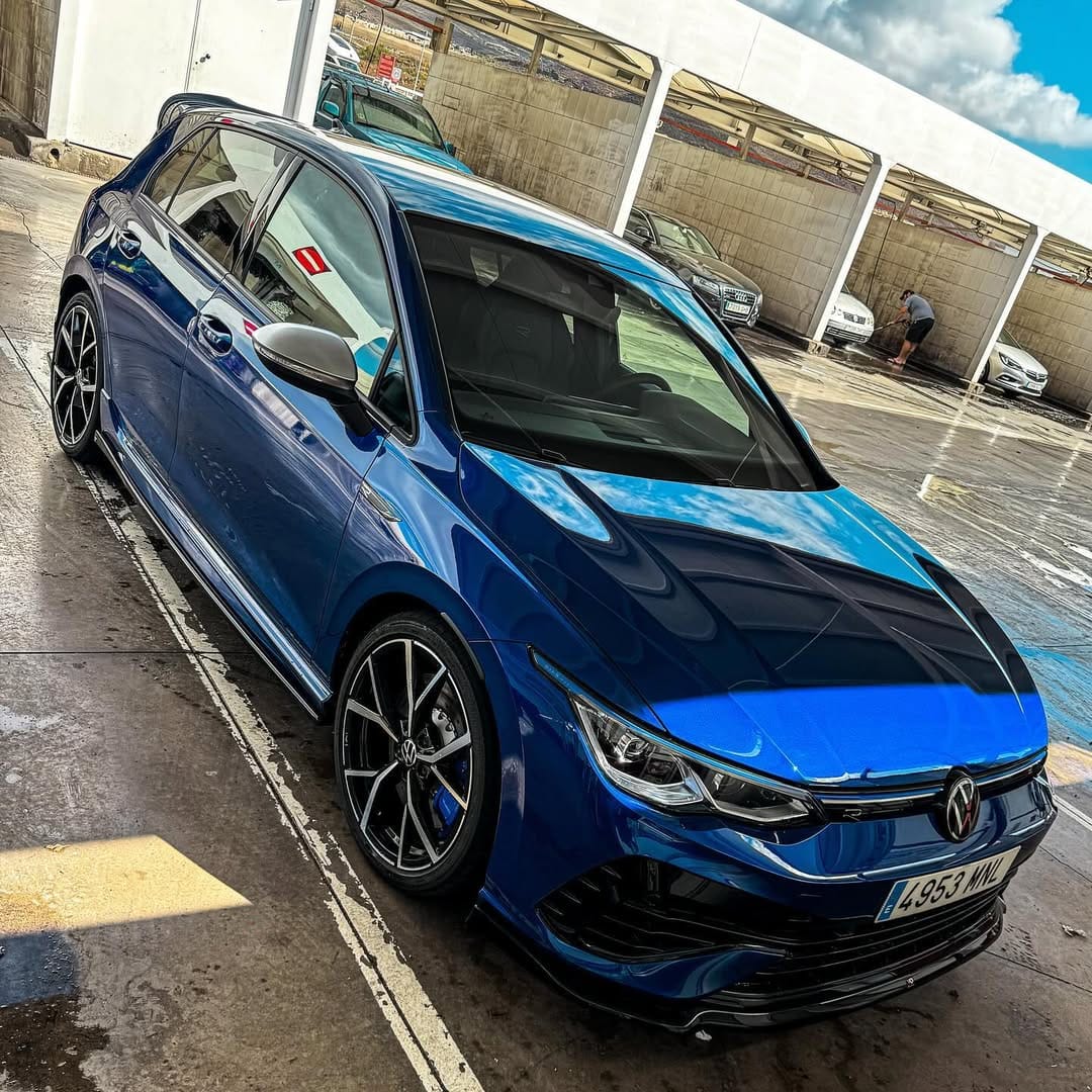 Post 3 by Borja GTI AW on Instagram (image)