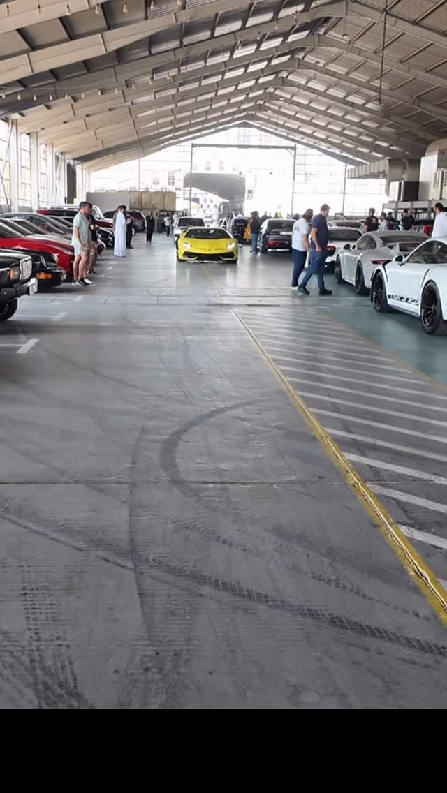 Post 6 by Nihed on Instagram (video)