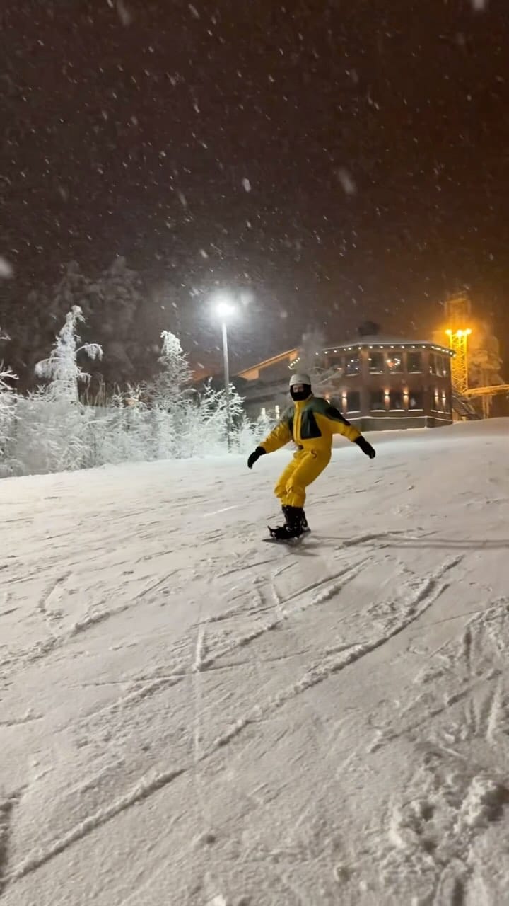 Post 4 by Лизи Лик on Instagram (video)