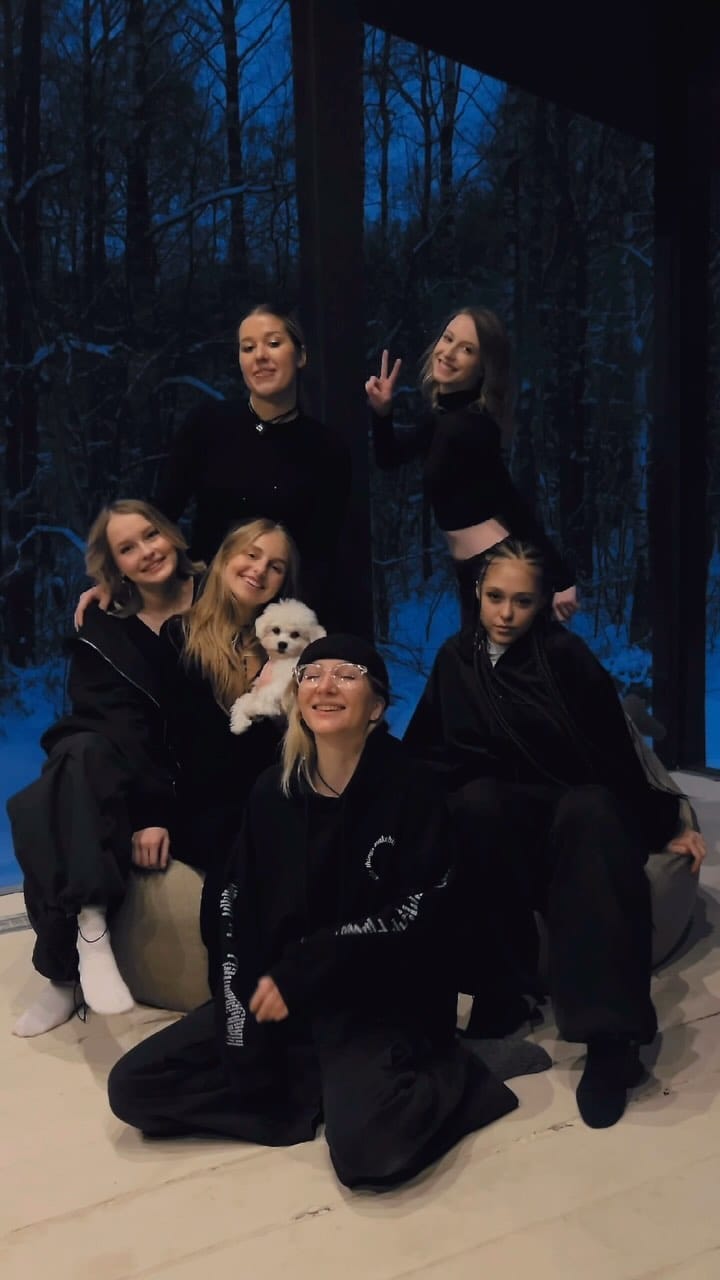 Post 8 by Лизи Лик on Instagram (video)