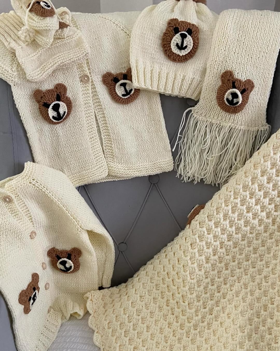 Post 5 by Ya&Se Handmade🎀 on Instagram (carousel)
