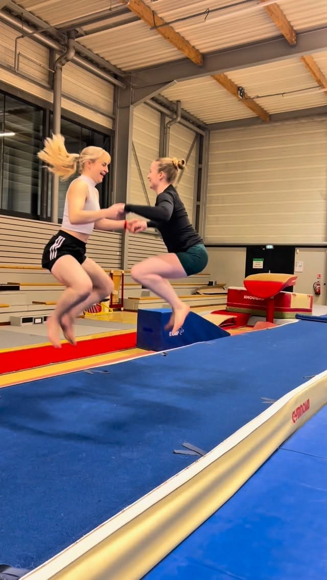 Post 7 by Camille Bahl on Instagram (video)