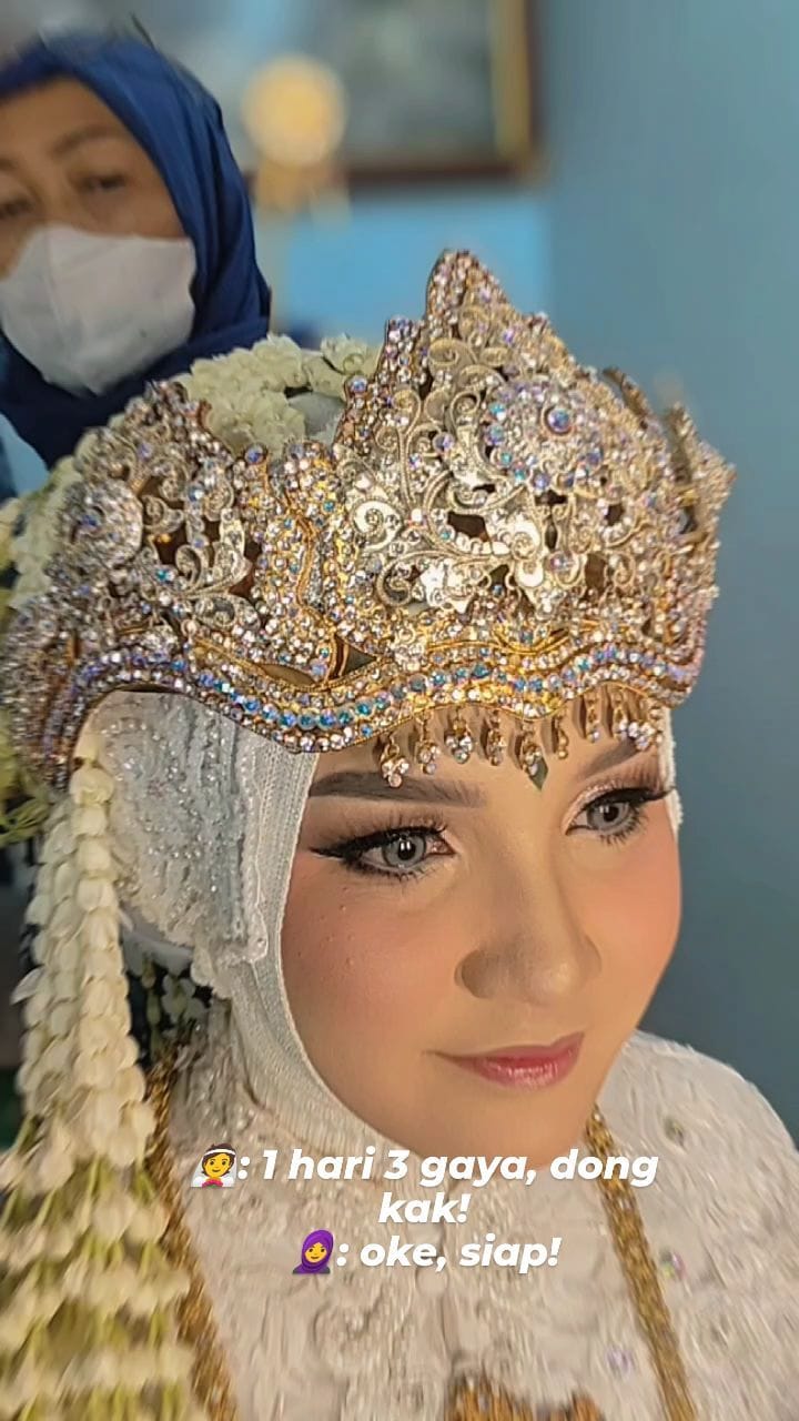 Post 9 by Paket Rias Busana Pengantin on Instagram (video)