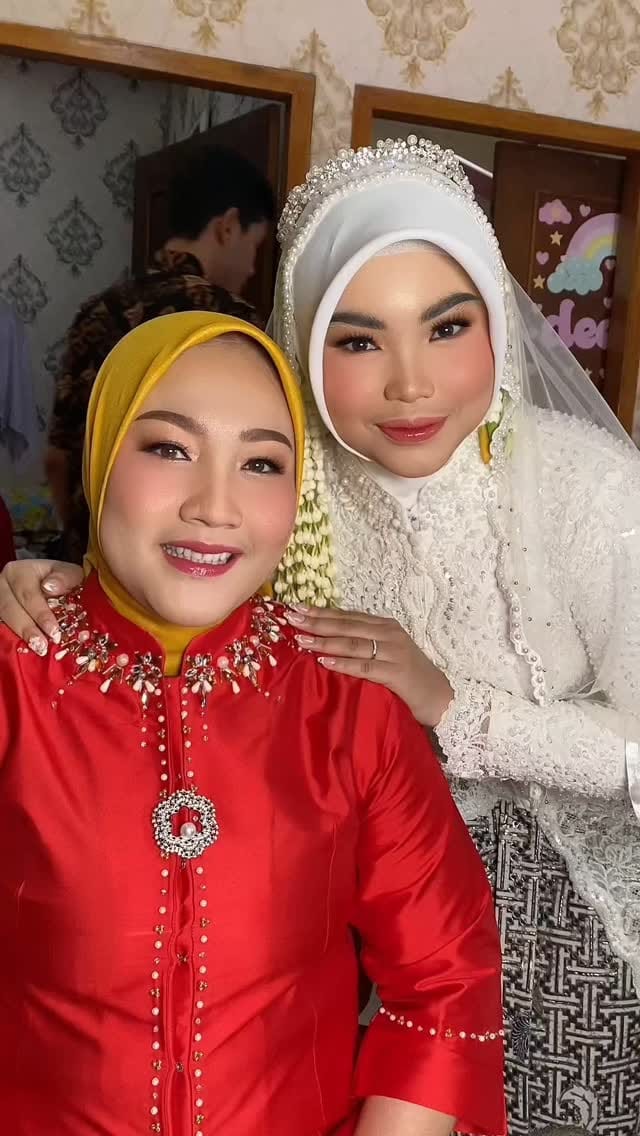Post 4 by Paket Rias Busana Pengantin on Instagram (video)