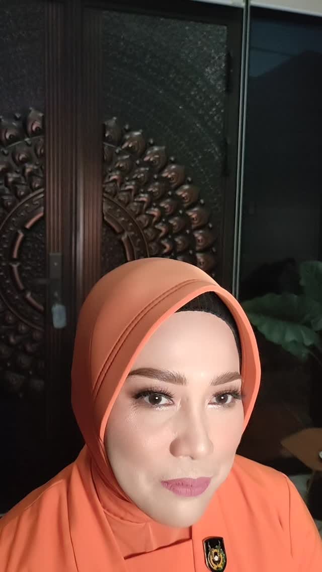 Post 3 by Paket Rias Busana Pengantin on Instagram (video)