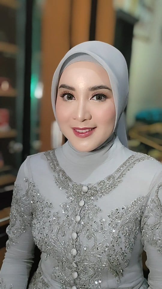 Post 2 by Paket Rias Busana Pengantin on Instagram (video)