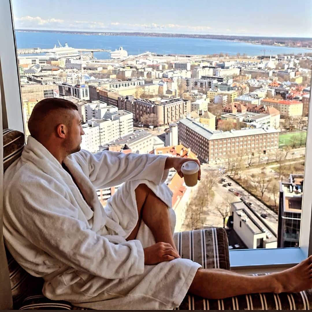 Post 10 by Юрий Грибовский on Instagram (image)
