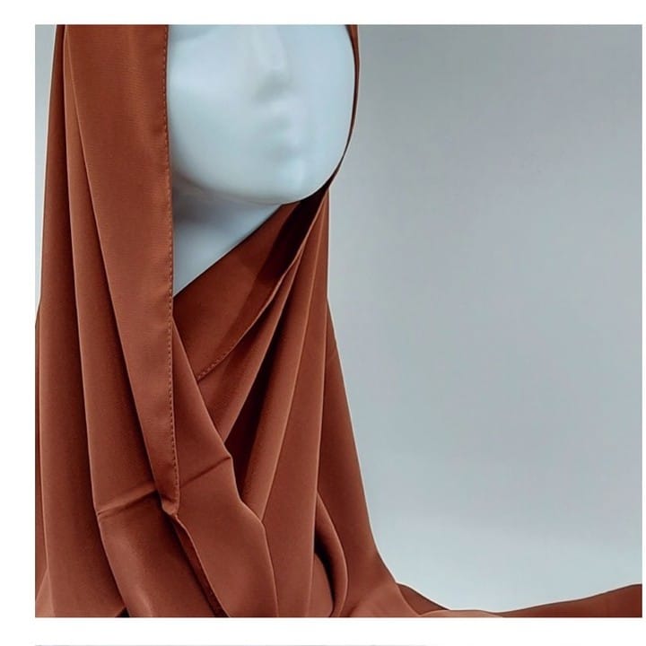 Post 7 by LEYNA HIJAB STYLE ® on Instagram (image)