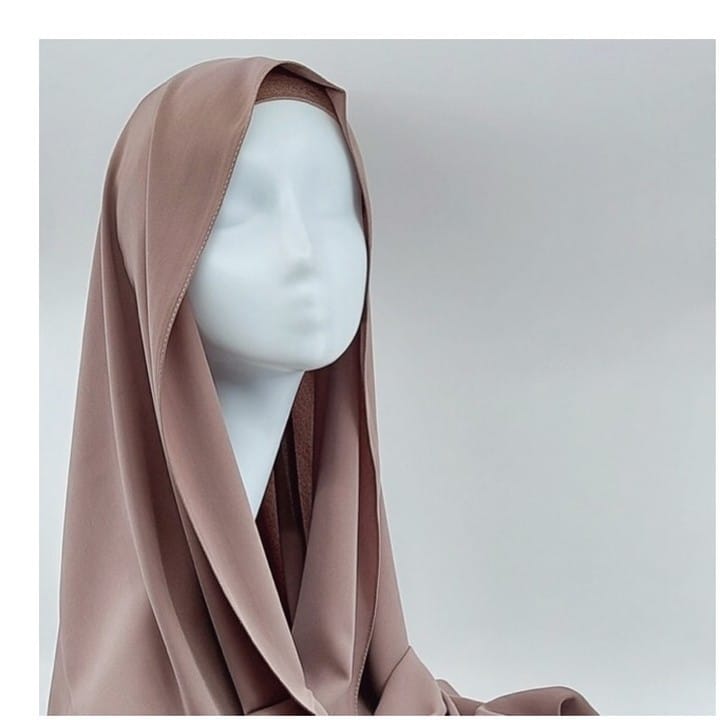 Post 4 by LEYNA HIJAB STYLE ® on Instagram (image)