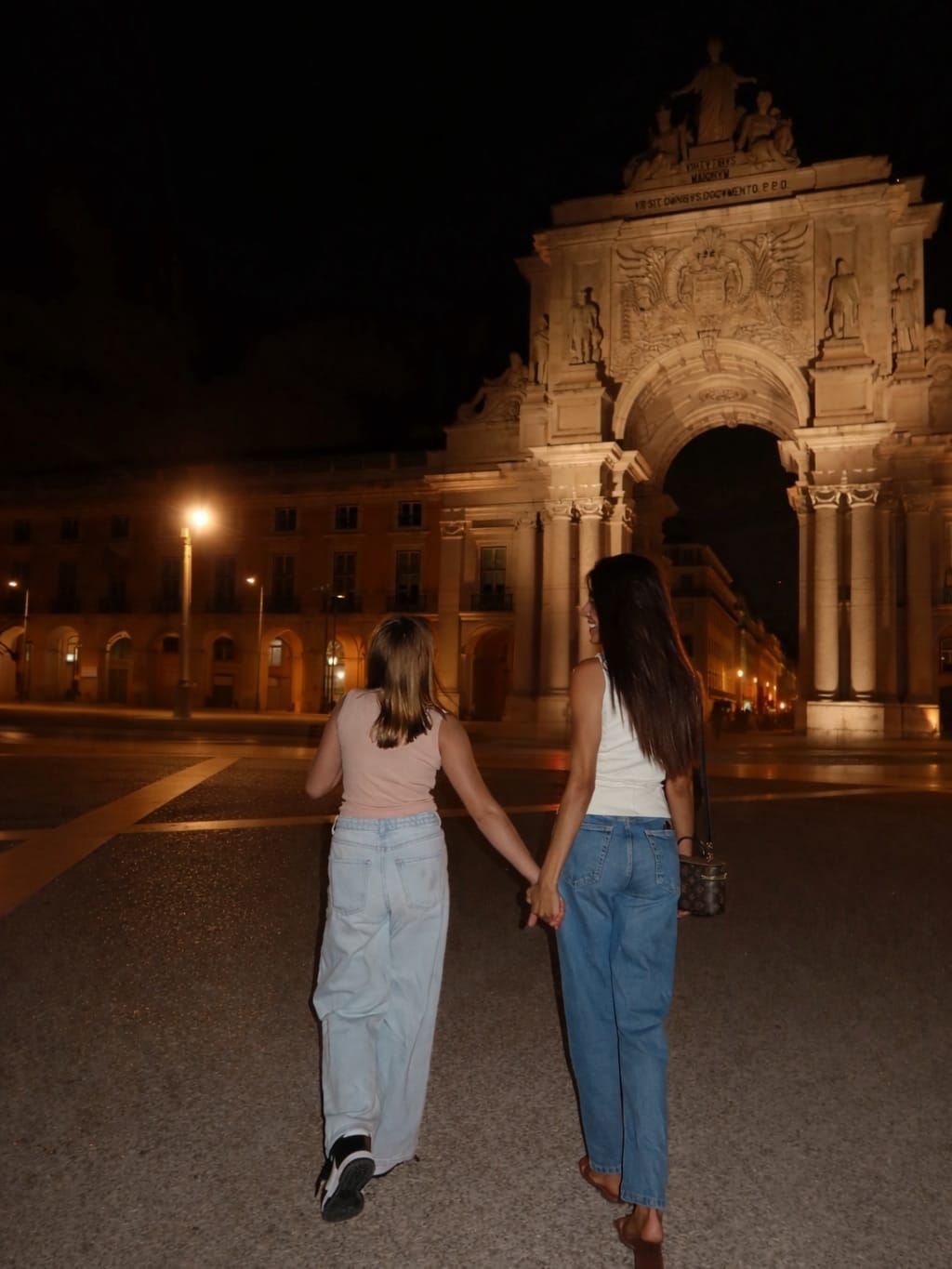 Post 2 by Nubia Santos on Instagram (carousel)
