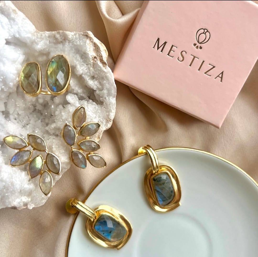 Post 3 by MESTIZA JOYAS ESPAÑA on Instagram (carousel)