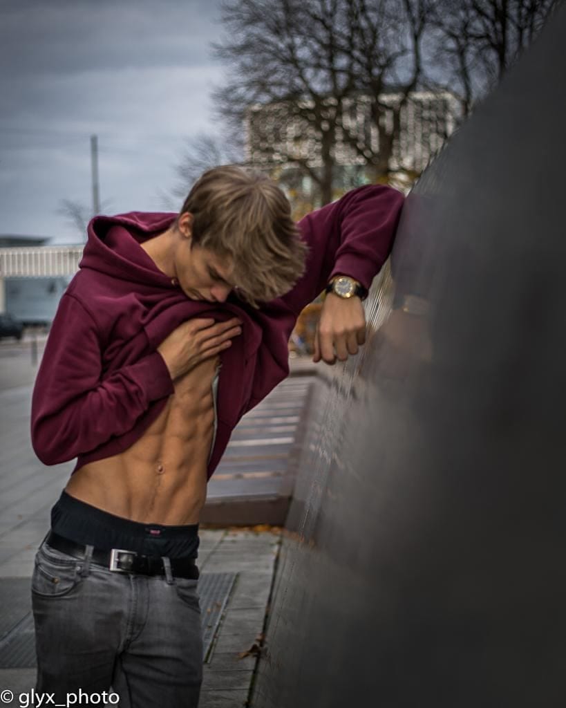 Post 7 by Lutz Diettrich on Instagram (image)