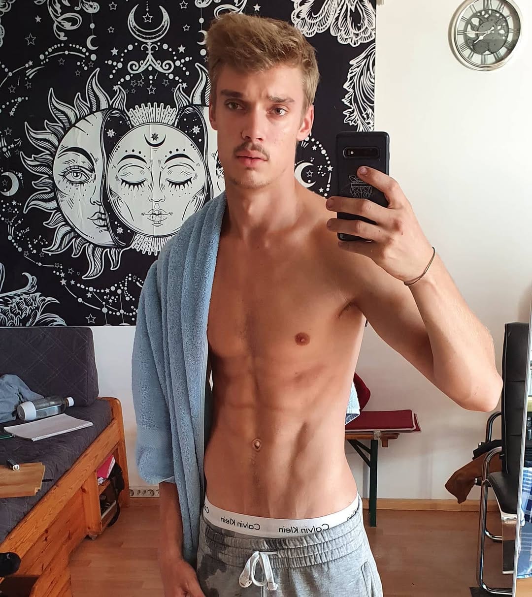 Post 2 by Lutz Diettrich on Instagram (image)