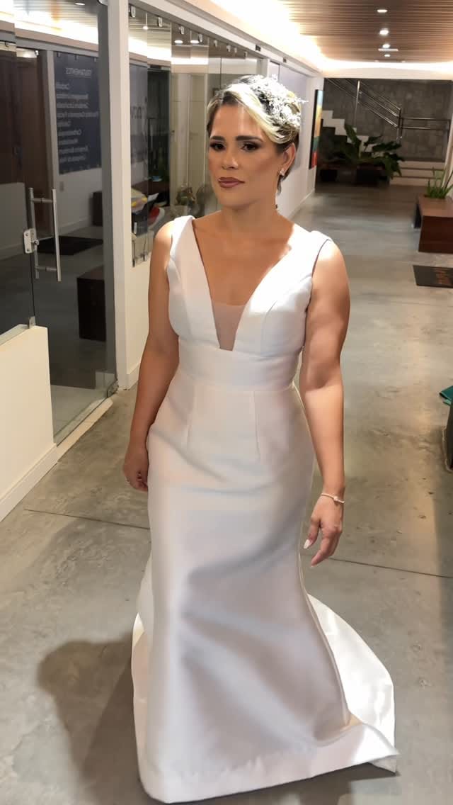 Post 1 by Lanne Atelier on Instagram (video)