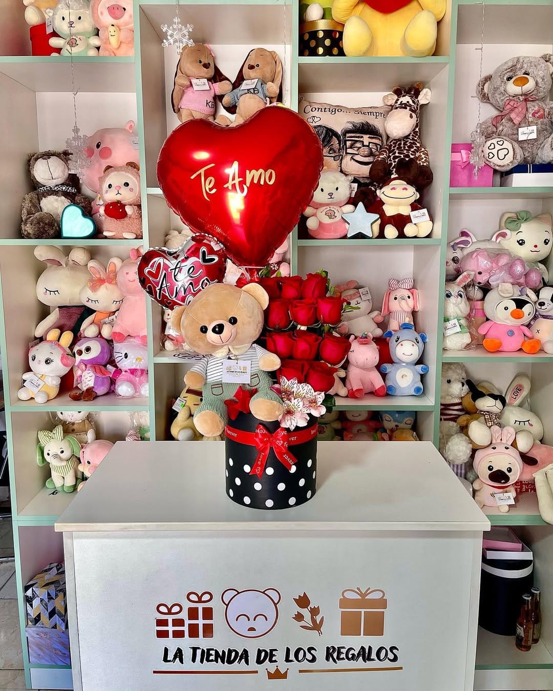Post 6 by La tienda de los Regalos / Detalles y Arreglos Florales Talara on Instagram (image)