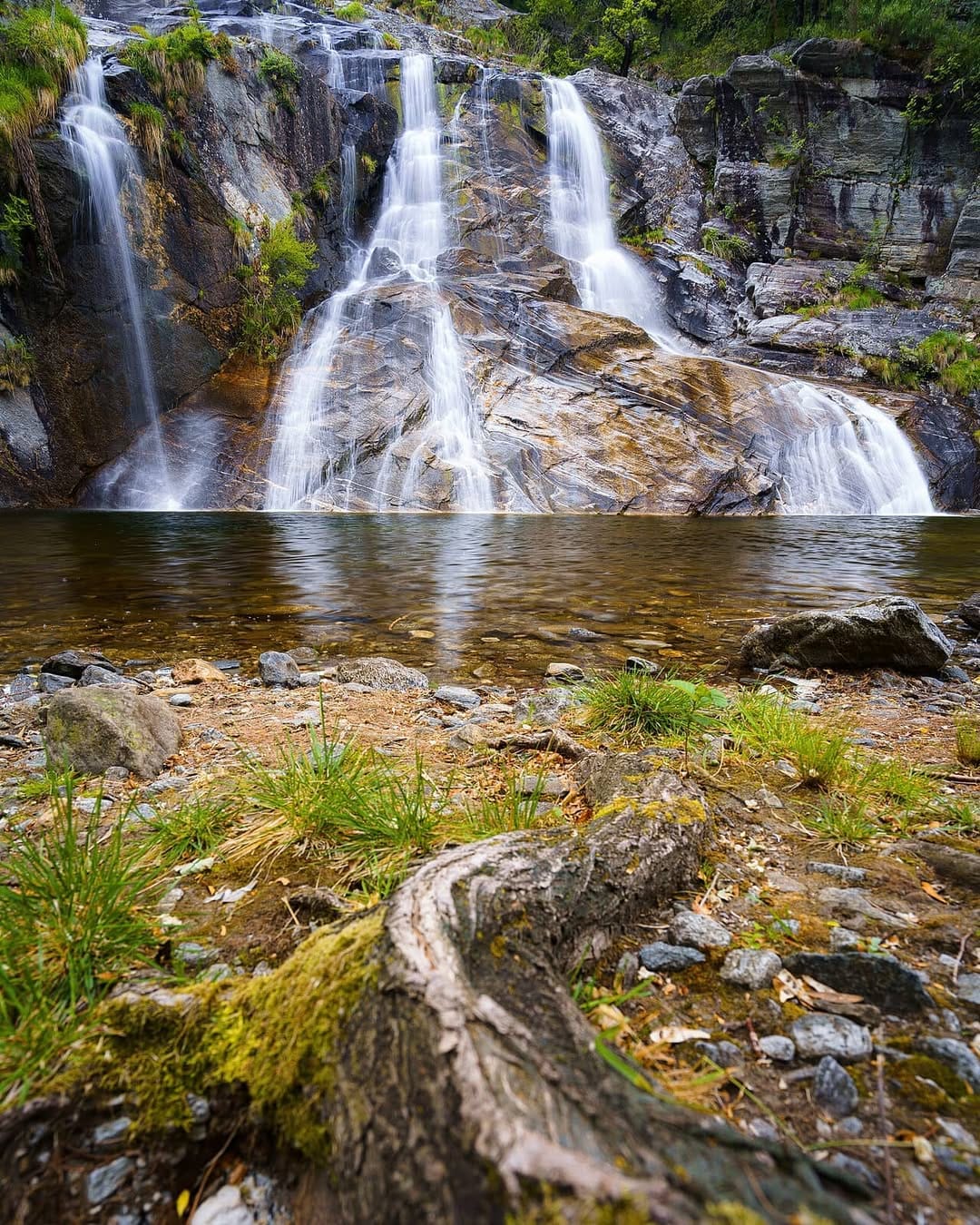 Post 4 by Adrian Graf on Instagram (image)