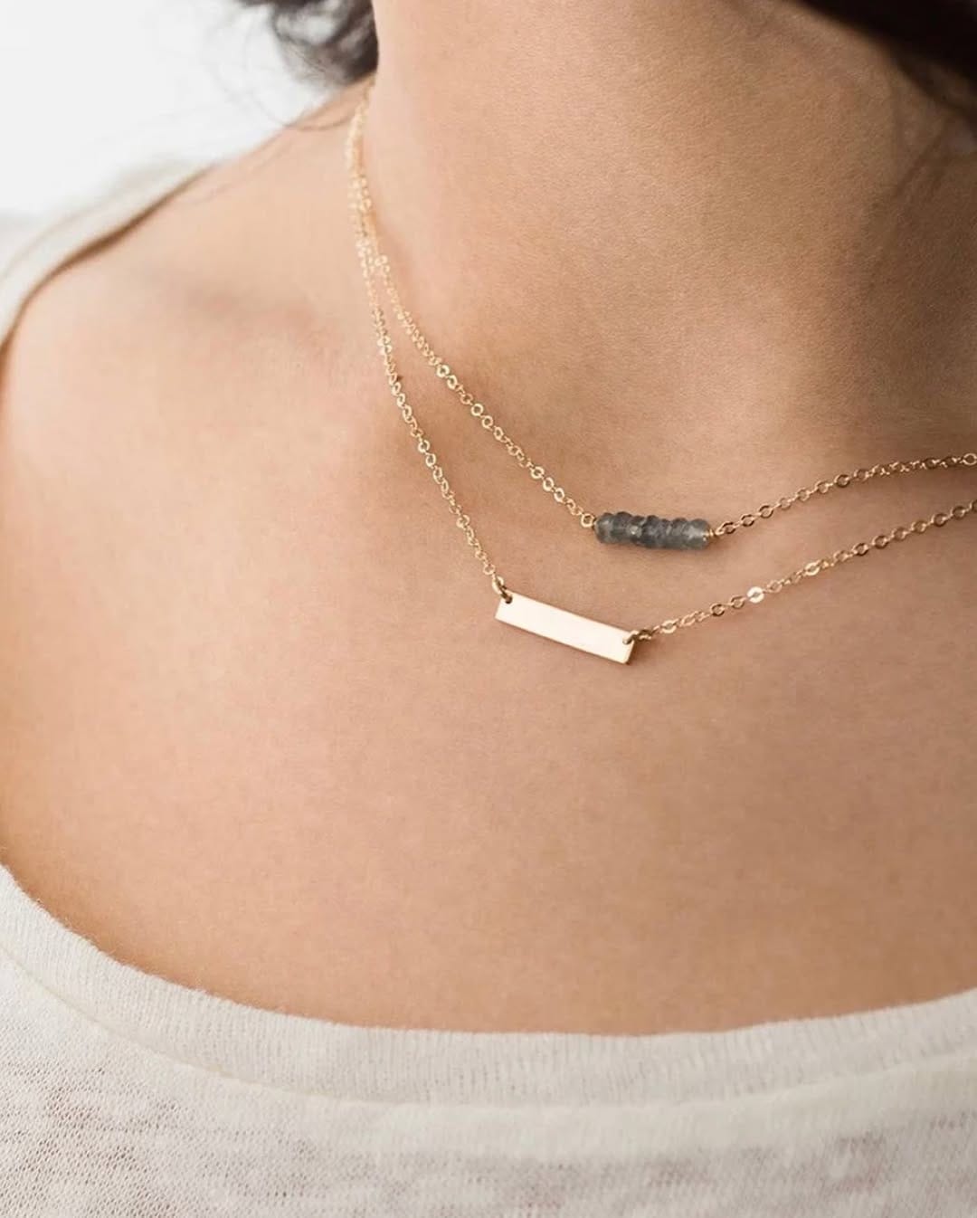 Post 1 by Pōhaku Joyeria on Instagram (carousel)