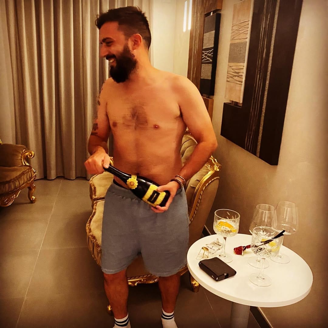 Post 3 by Ale Tragni on Instagram (image)