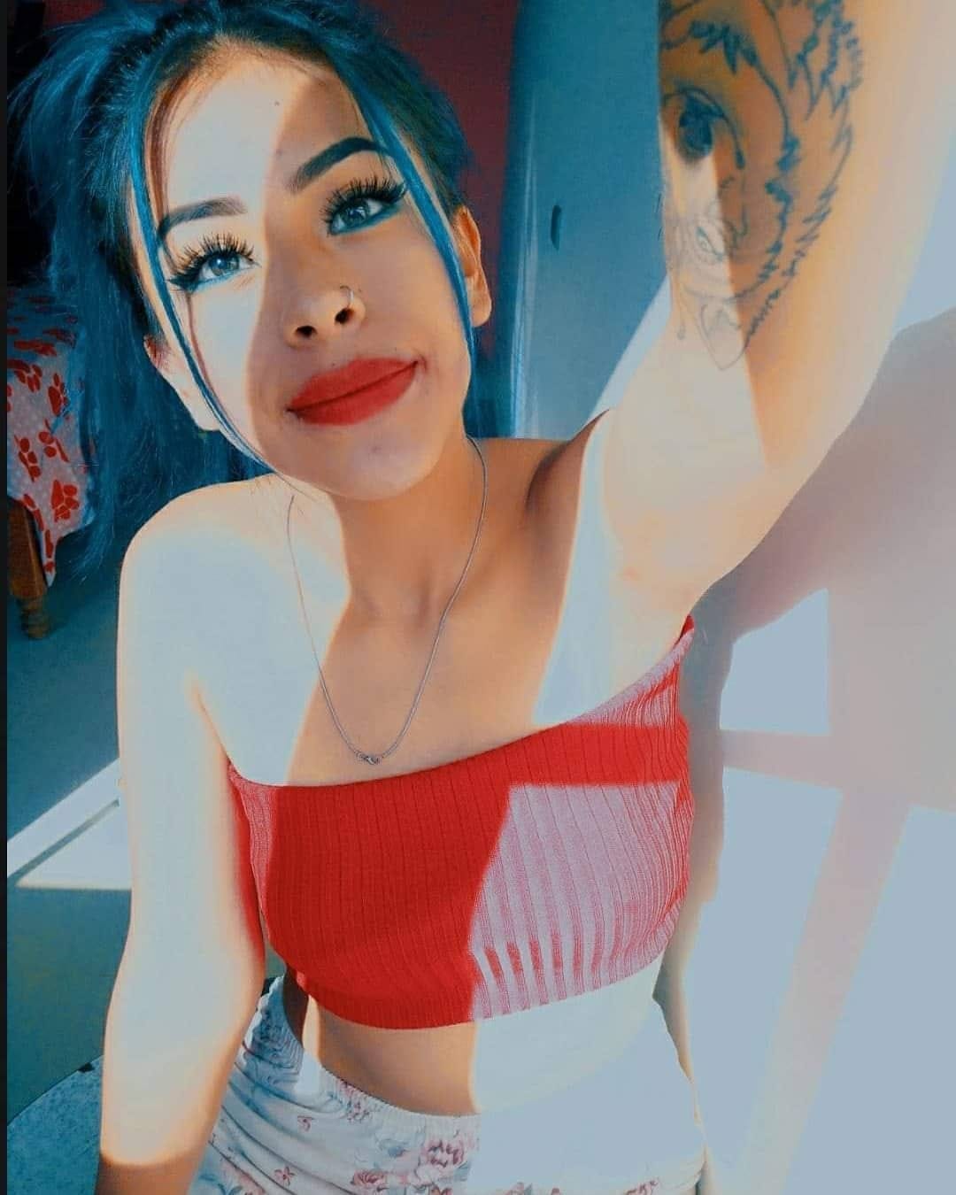 Post 2 by Lizeth Pari Garcia on Instagram (image)
