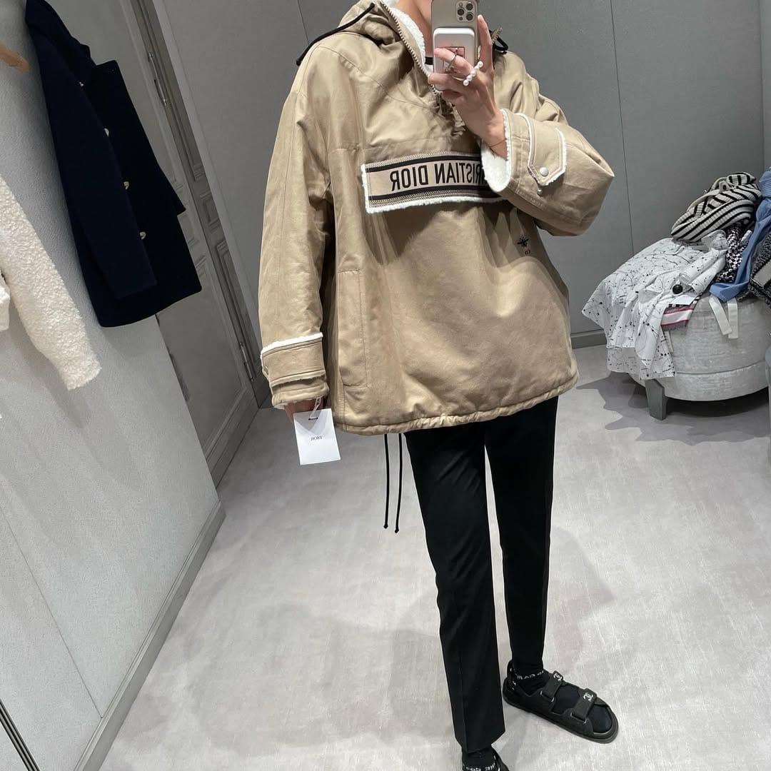 Post 3 by GW London on Instagram (carousel)