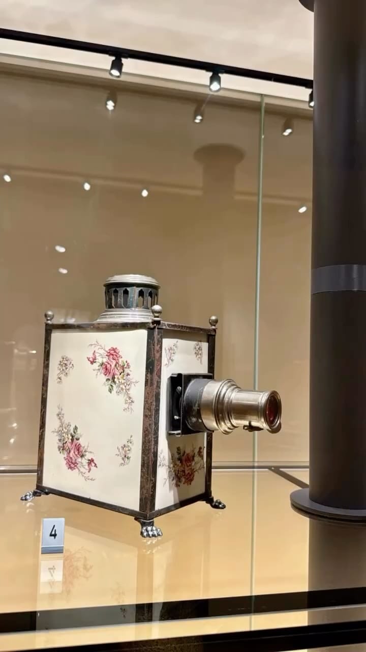 Post 6 by Dora Tsapekou on Instagram (video)