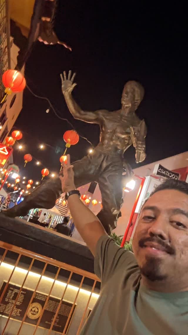 Post 1 by Edwin SD on Instagram (video)