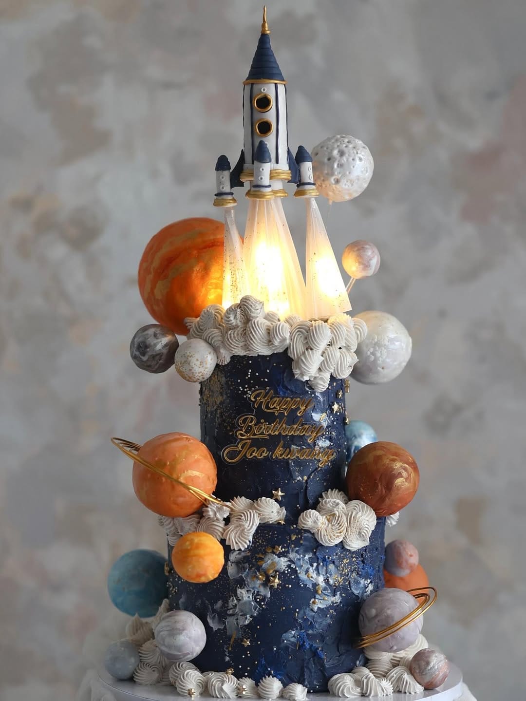 Post 8 by P I N O - concept cakery on Instagram (carousel)