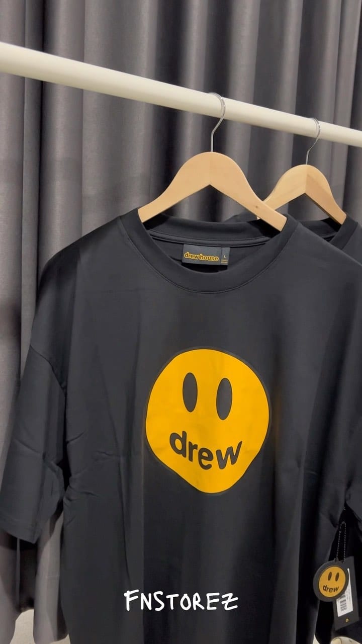 Post 8 by Street Fashion Store🛒 on Instagram (video)