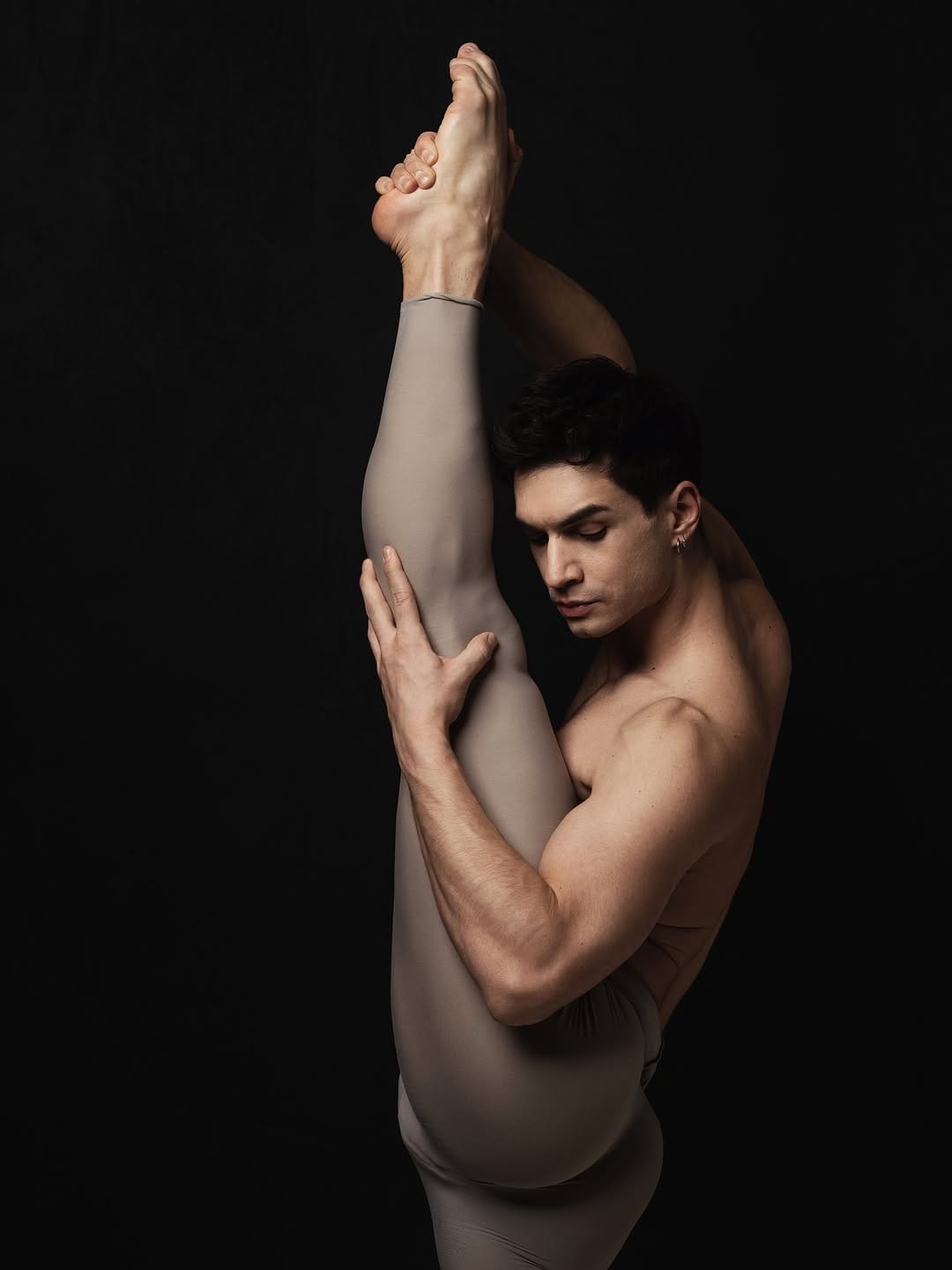 Post 4 by NIKOS GKENTSEF on Instagram (image)