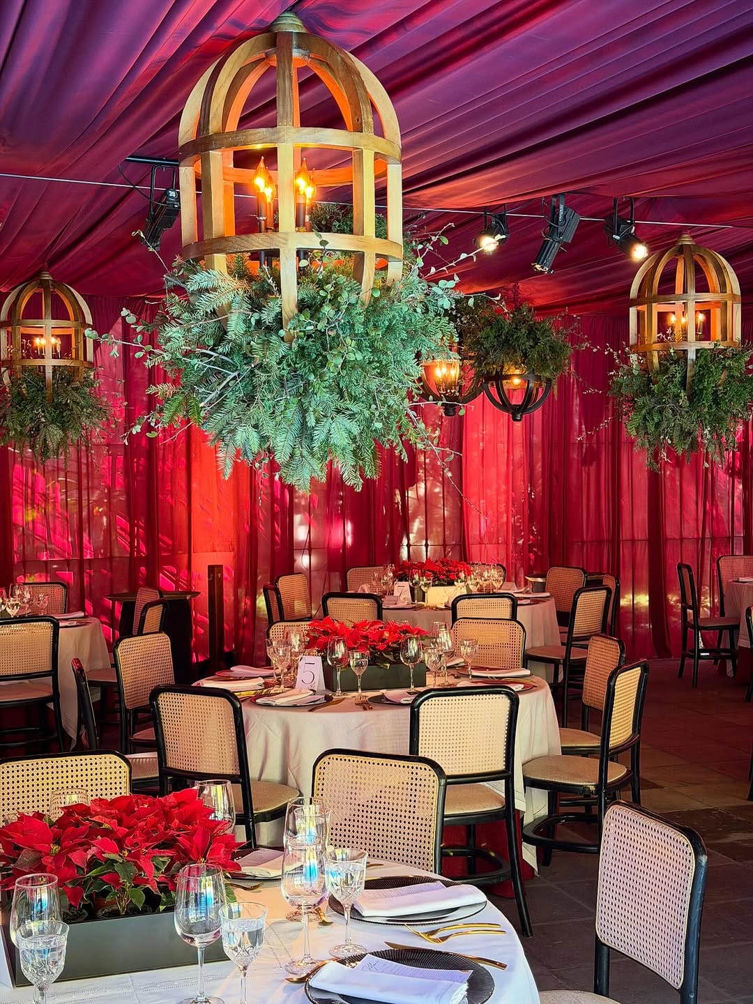 Post 9 by MARIANOBARRÓN® EVENTOS on Instagram (carousel)