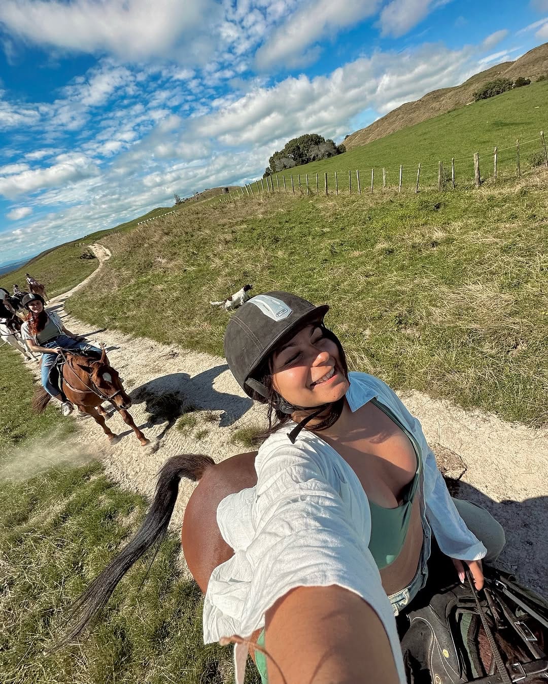 Post 10 by Javi 🇨🇱 on Instagram (carousel)