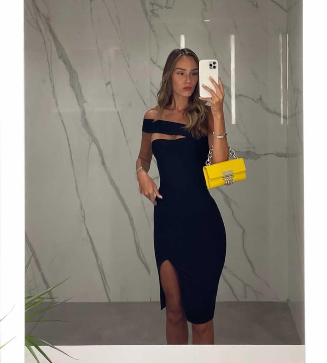 Post 9 by שמלות ערב | FRANCESCA on Instagram (image)