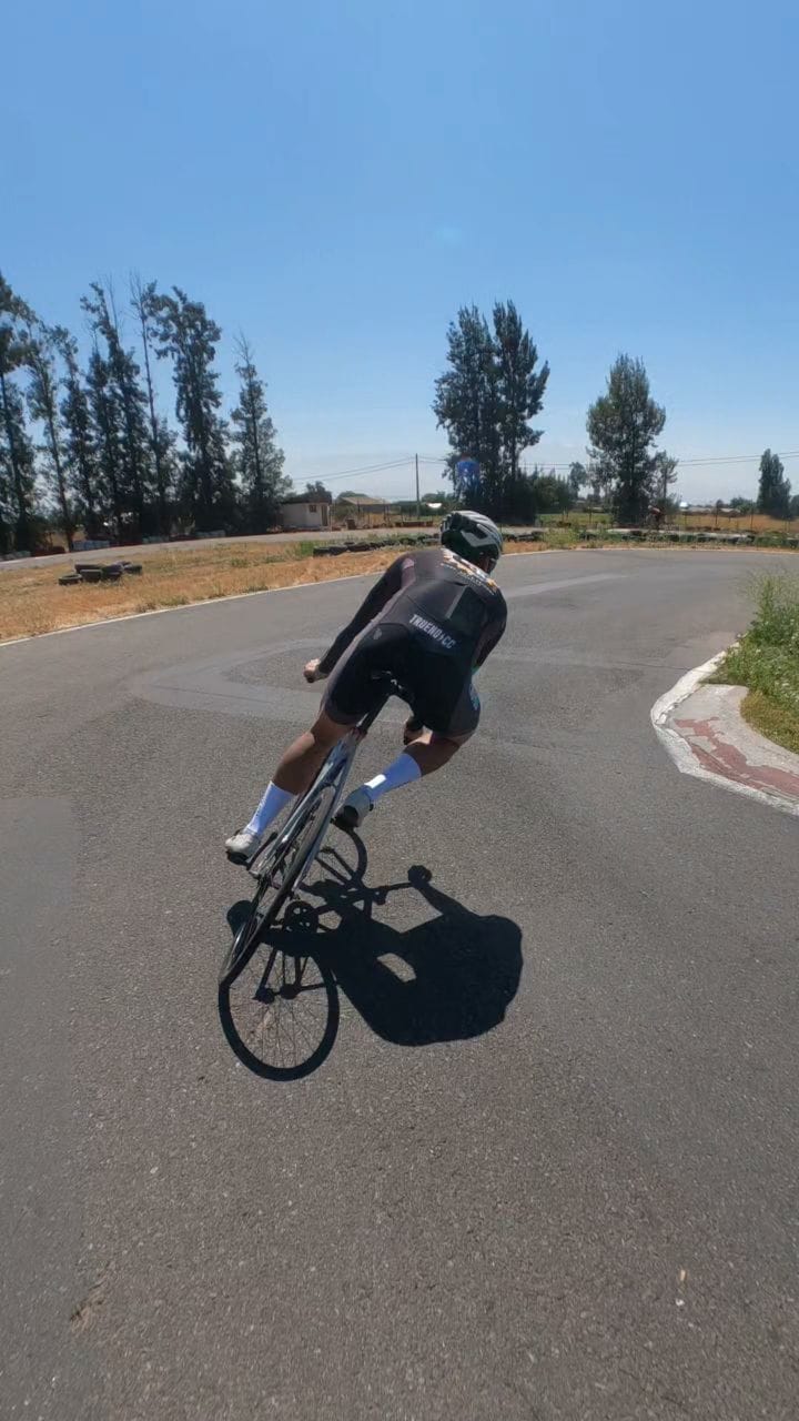 Post 4 by TRUENO FIXED GEAR STORE on Instagram (video)