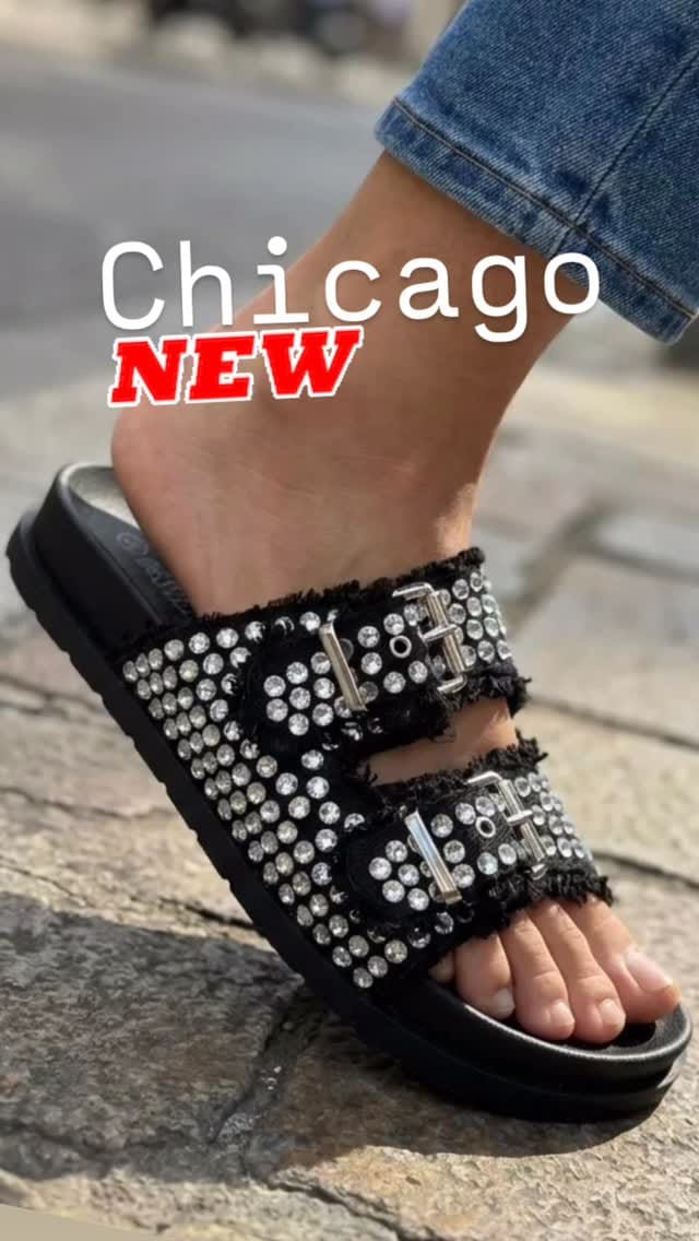 Post 1 by Julestyl Chaussures on Instagram (video)