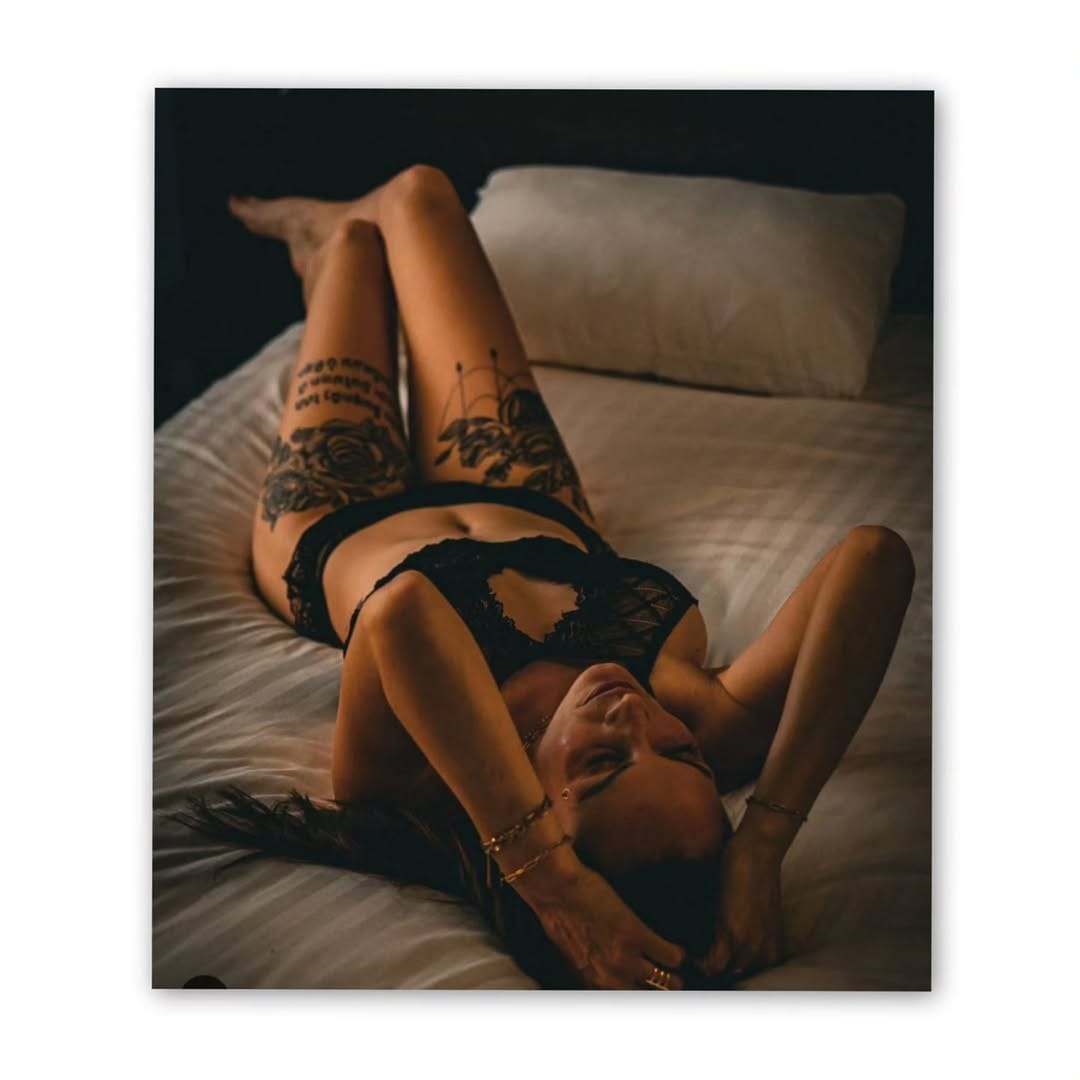 Post 6 by 𝐂𝐚𝐫𝐨𝐥𝐞-𝐀𝐧𝐧𝐞 on Instagram (image)