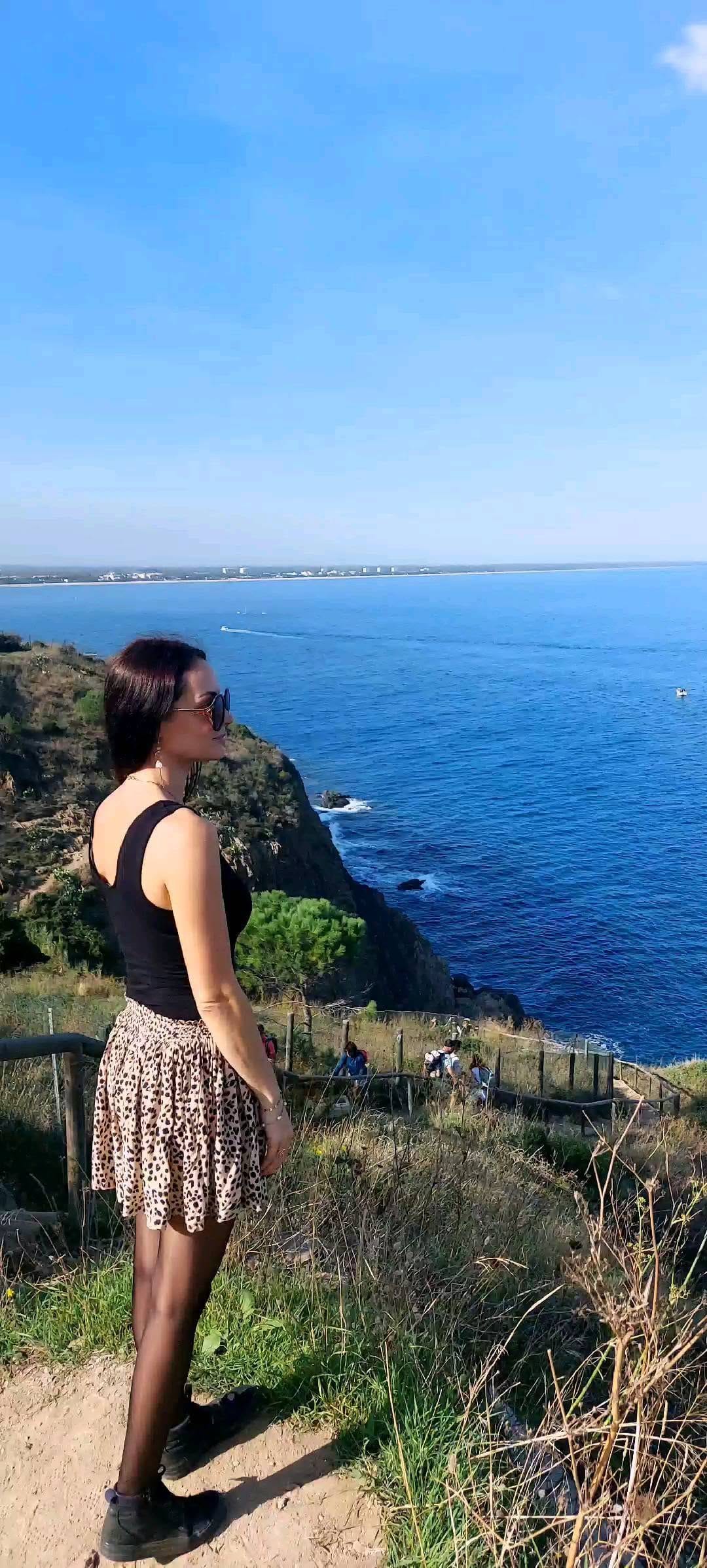 Post 9 by 𝐂𝐚𝐫𝐨𝐥𝐞-𝐀𝐧𝐧𝐞 on Instagram (video)