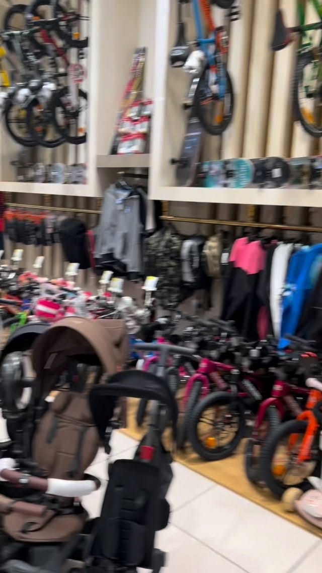 Post 3 by بازرگانی علامیر | تخصصی‌ترین فروشگاه دوچرخه های حرفه ای on Instagram (video)