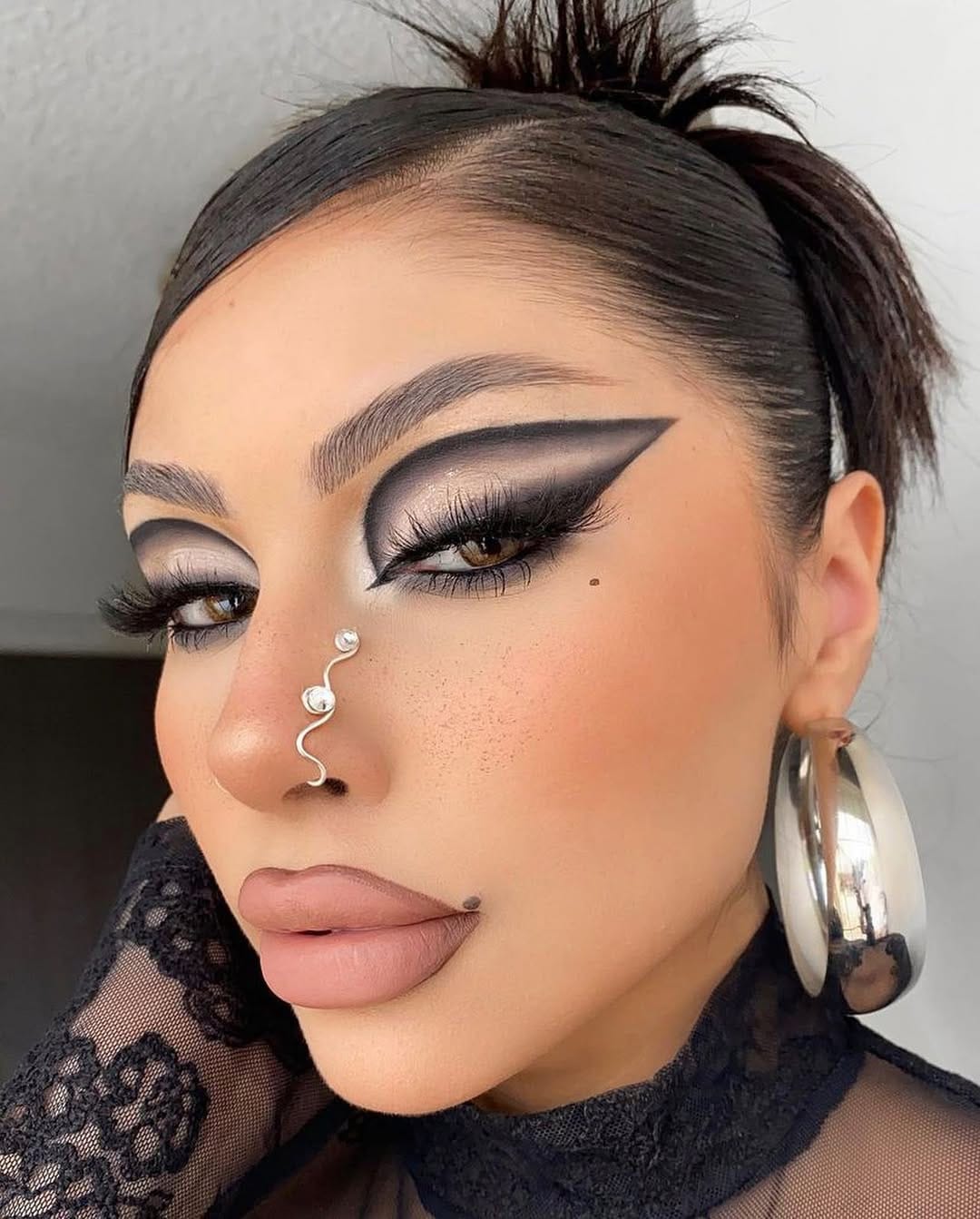 Post 4 by maquillajemakeup on Instagram (carousel)