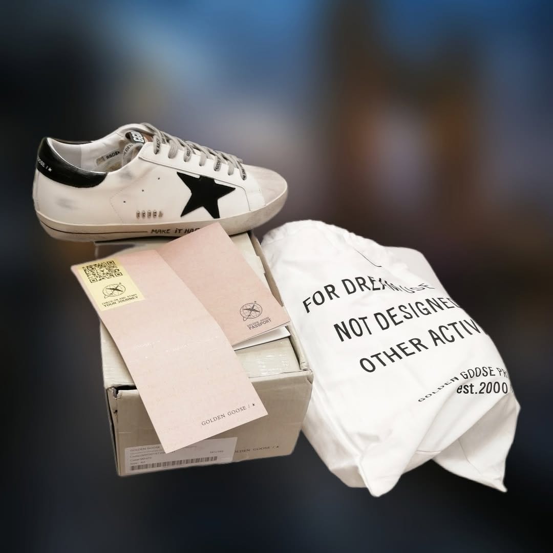 Post 2 by Shoes Store 👟🛍️ on Instagram (carousel)