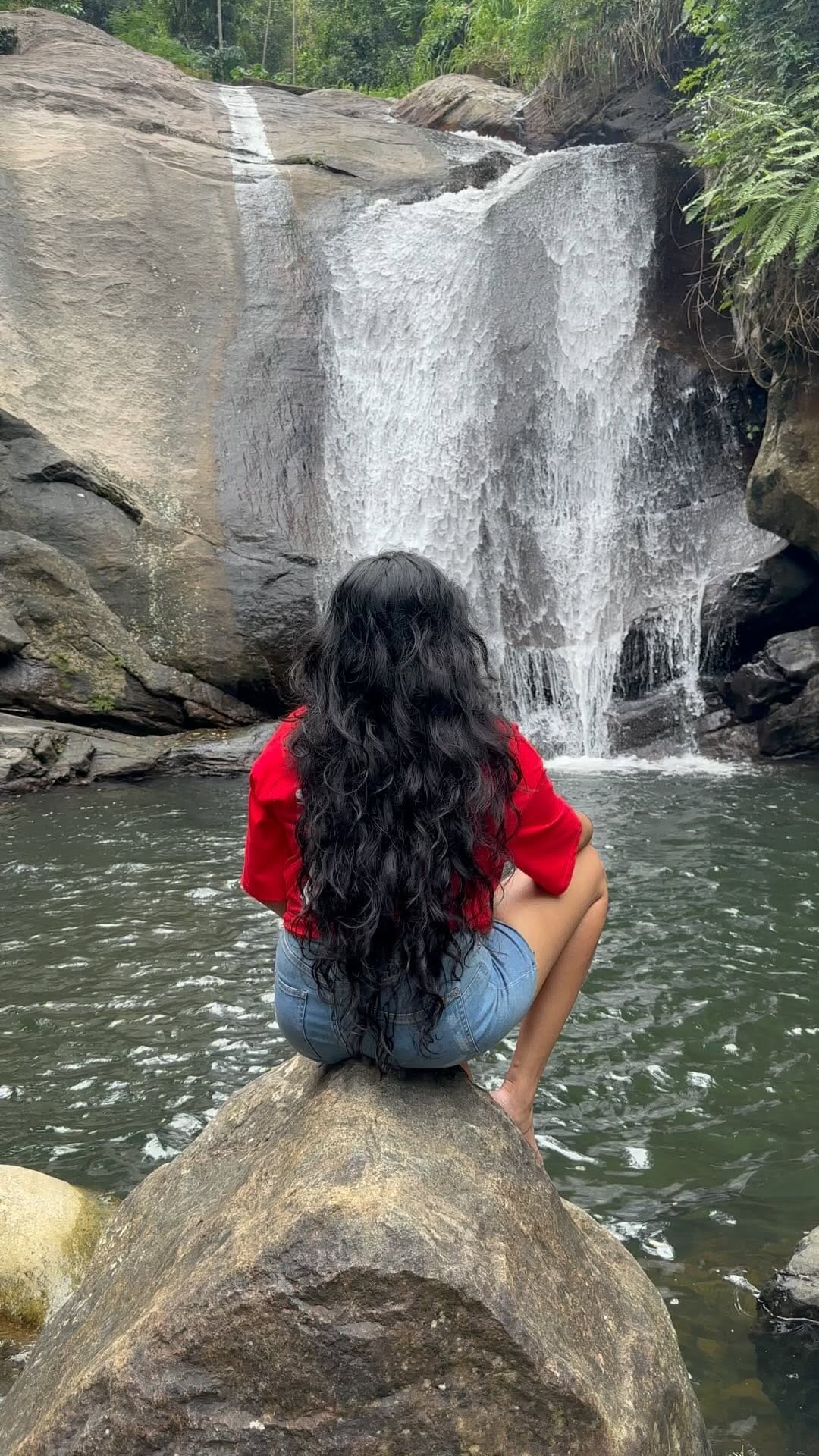 Post 4 by Charmalee Ranathunga on Instagram (video)
