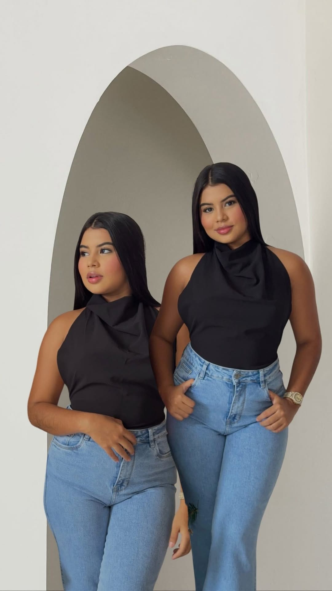 Post 8 by Nikol Villa on Instagram (video)