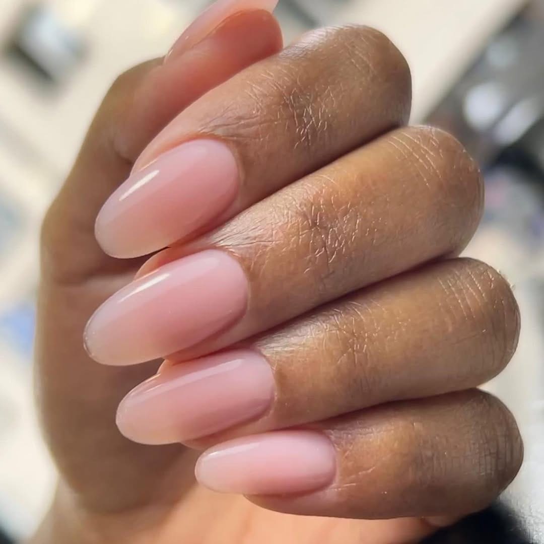 Post 9 by SALON KAYLI • Manucure Russe Paris on Instagram (image)