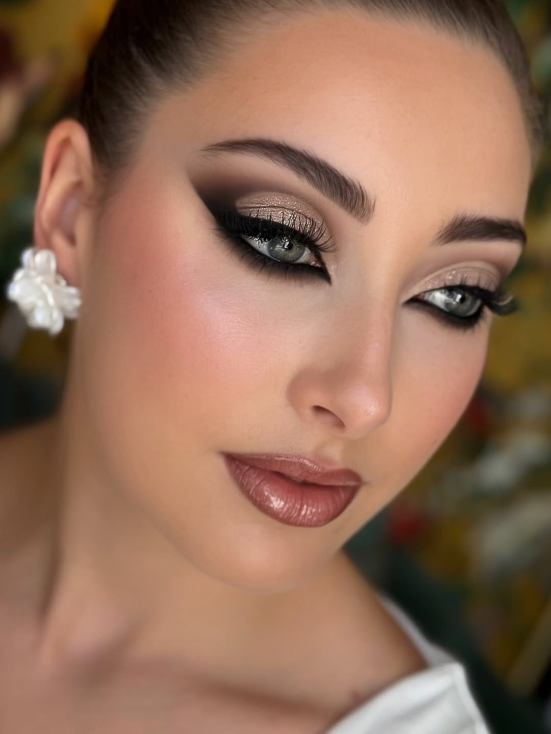 Post 4 by Conchi Dominguez - Konmakeup on Instagram (carousel)