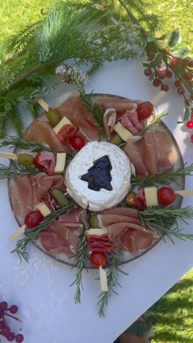 Post 10 by Almacén de quesos on Instagram (video)