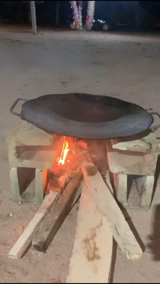 Post 3 by ꧁𝑇ℎ𝑎𝑖𝑠 𝑆𝑎𝑛𝑑𝑒𝑠꧂ on Instagram (video)