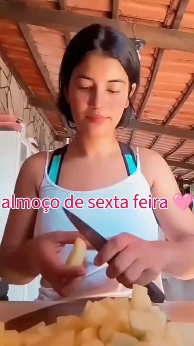 Post 4 by ꧁𝑇ℎ𝑎𝑖𝑠 𝑆𝑎𝑛𝑑𝑒𝑠꧂ on Instagram (video)