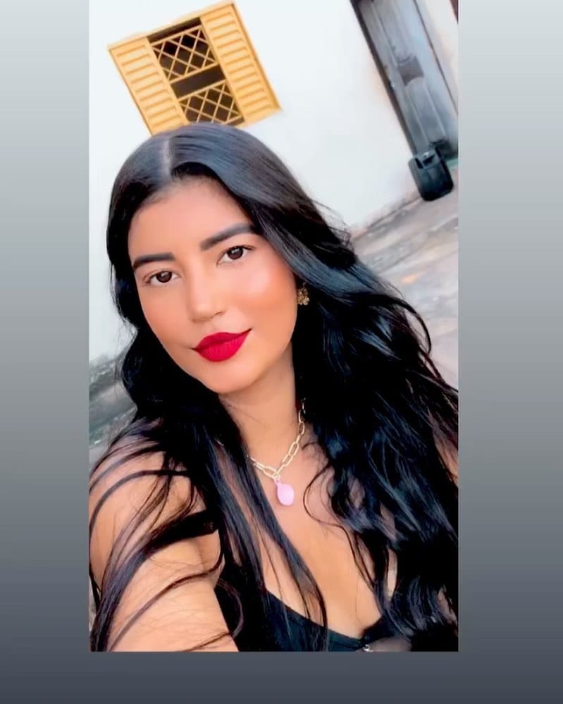 Post 9 by ꧁𝑇ℎ𝑎𝑖𝑠 𝑆𝑎𝑛𝑑𝑒𝑠꧂ on Instagram (image)