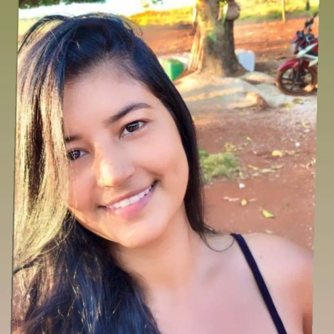 Post 6 by ꧁𝑇ℎ𝑎𝑖𝑠 𝑆𝑎𝑛𝑑𝑒𝑠꧂ on Instagram (image)