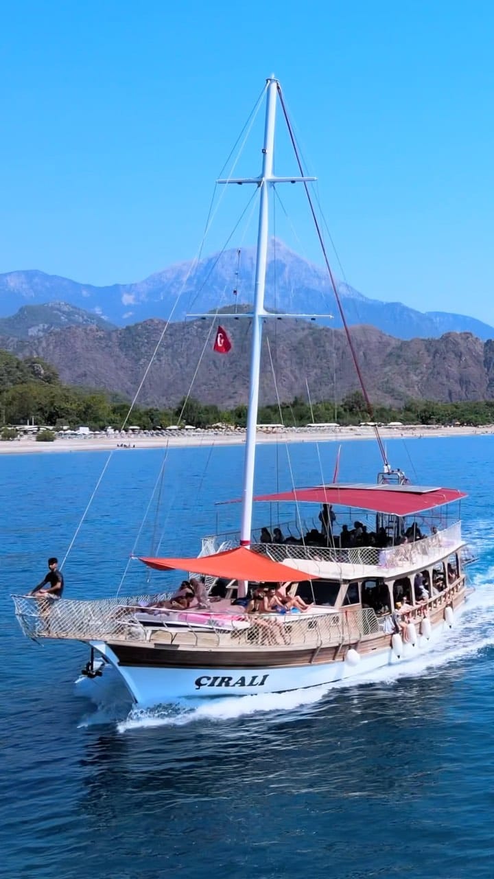 Post 10 by Çıralı Yachting ⛵️⚓️🛥🏝 on Instagram (video)